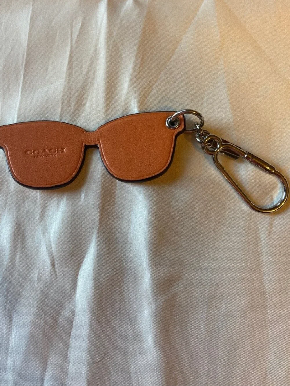 RARE 🦖 COACH HOLOGRAM OILSLICK SUNGLASSES KEYCHAIN CHARM